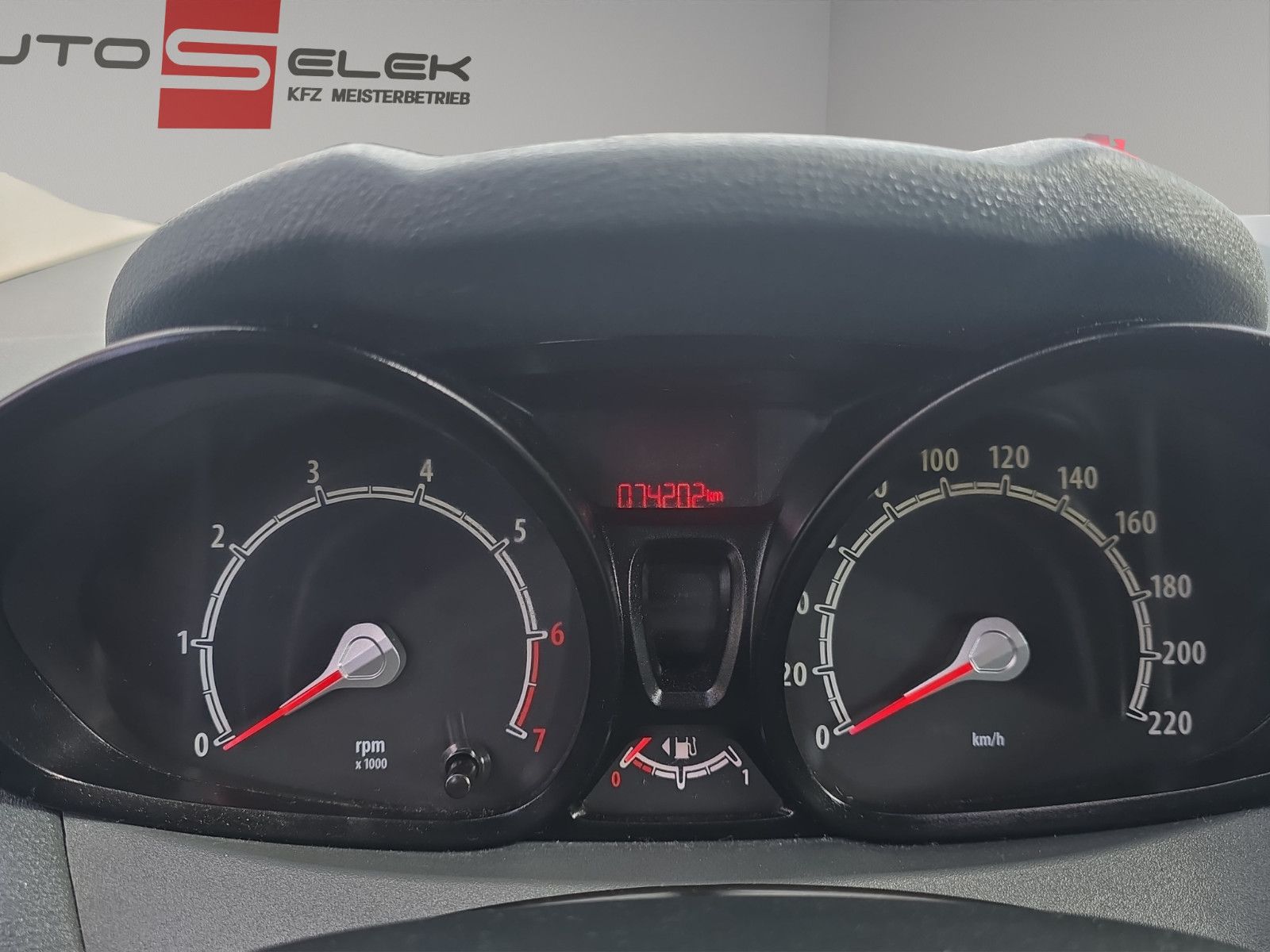 Fahrzeugabbildung Ford Fiesta Trend AUS 1.HAND KLIMA