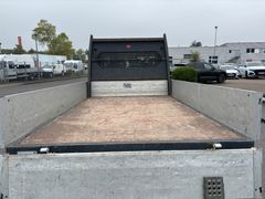 Fahrzeugabbildung Peugeot Boxer HDi 180,3.0L,L4,Pritsche,Doka 7-Sitzer,AHK