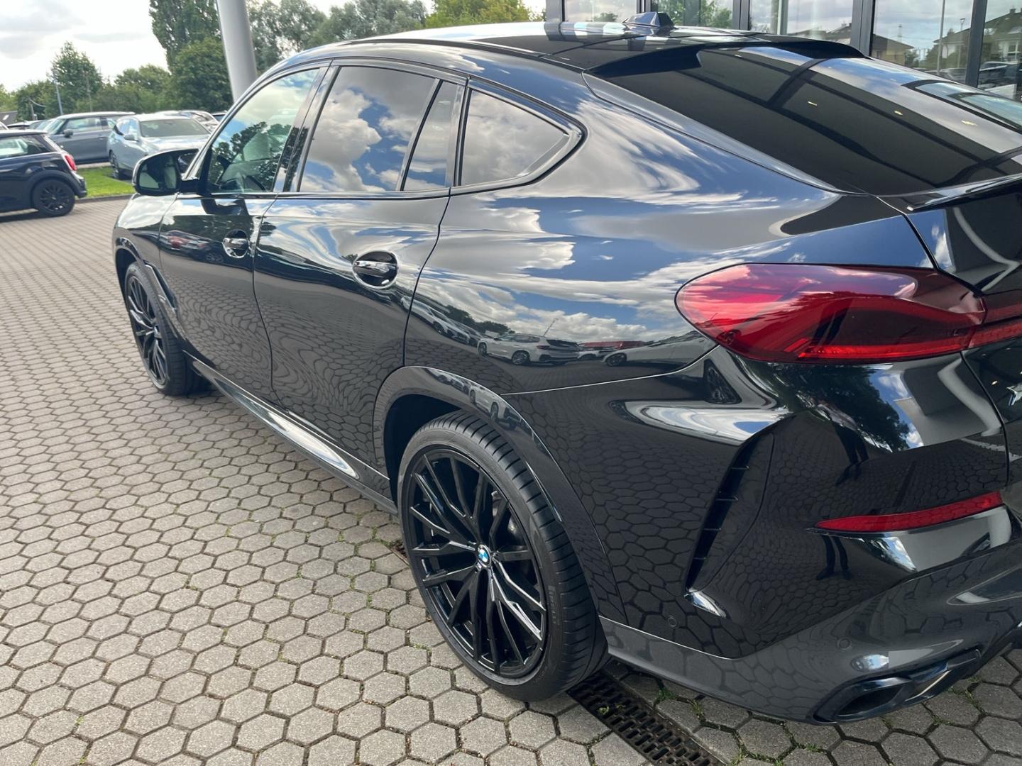 BMW X6 M60 i xDrive/M Sport Pro/StandHZG/AHK/Leder