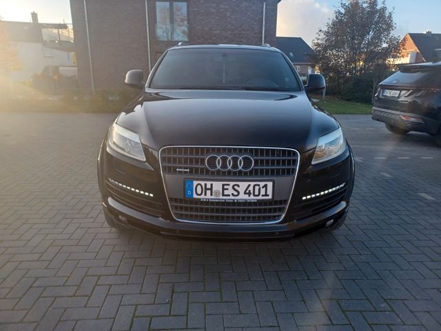 Audi Q7 3.0 TDI (DPF) quattro tiptronic -