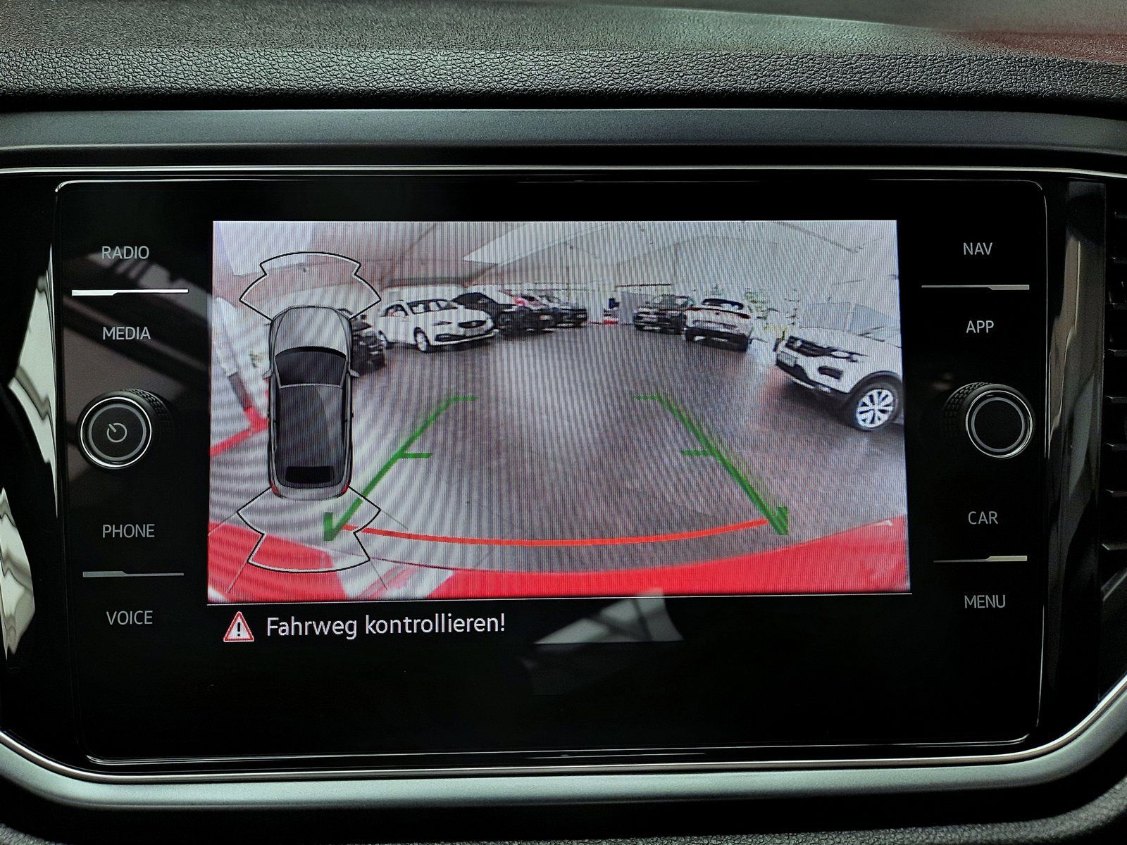Fahrzeugabbildung Volkswagen T-Roc Cabrio R-Line*AHK*Cam*Navi*LED*Sitzhzg*ACC