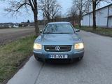 Volkswagen Passat 4.0 W8 4motion Limousine - Volkswagen Passat: W8