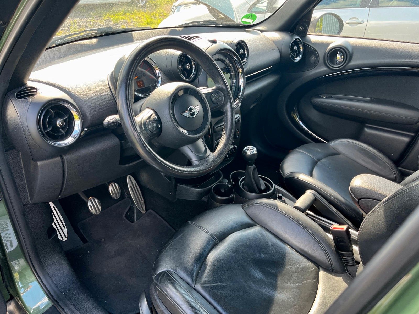 Fahrzeugabbildung MINI Cooper SD Countryman All4 Navi Leder Xenon SPORT