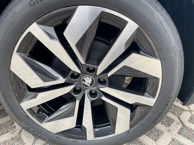 Skoda Elroq 85 Sportline *0,25%*AHK*CANTON*MATRIX*NAVI