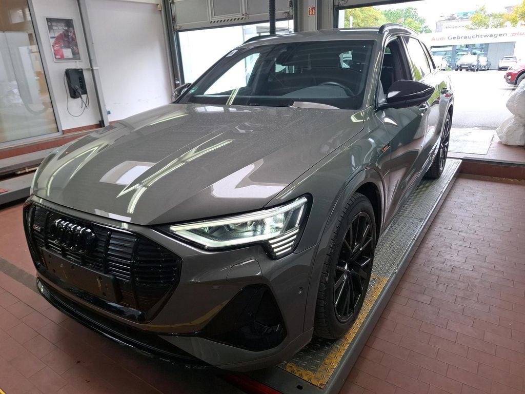 Image of Audi e-tron
