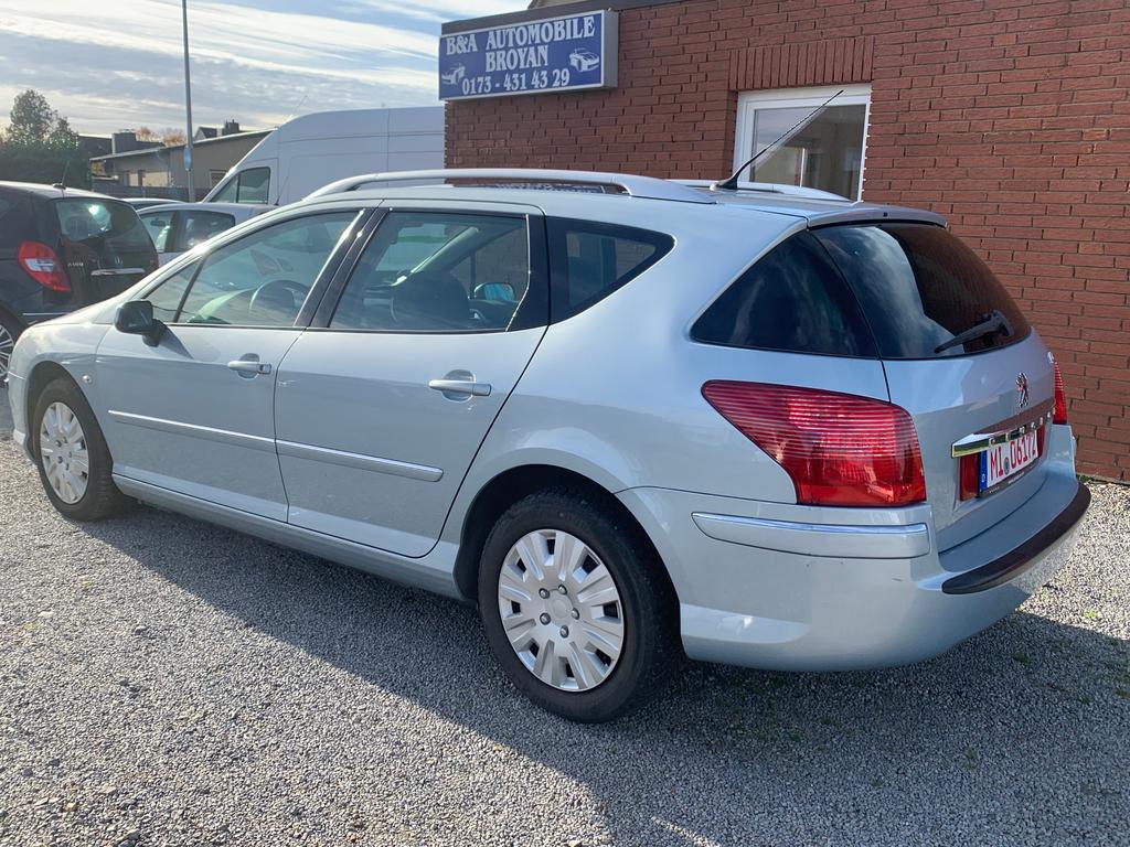 Peugeot 407