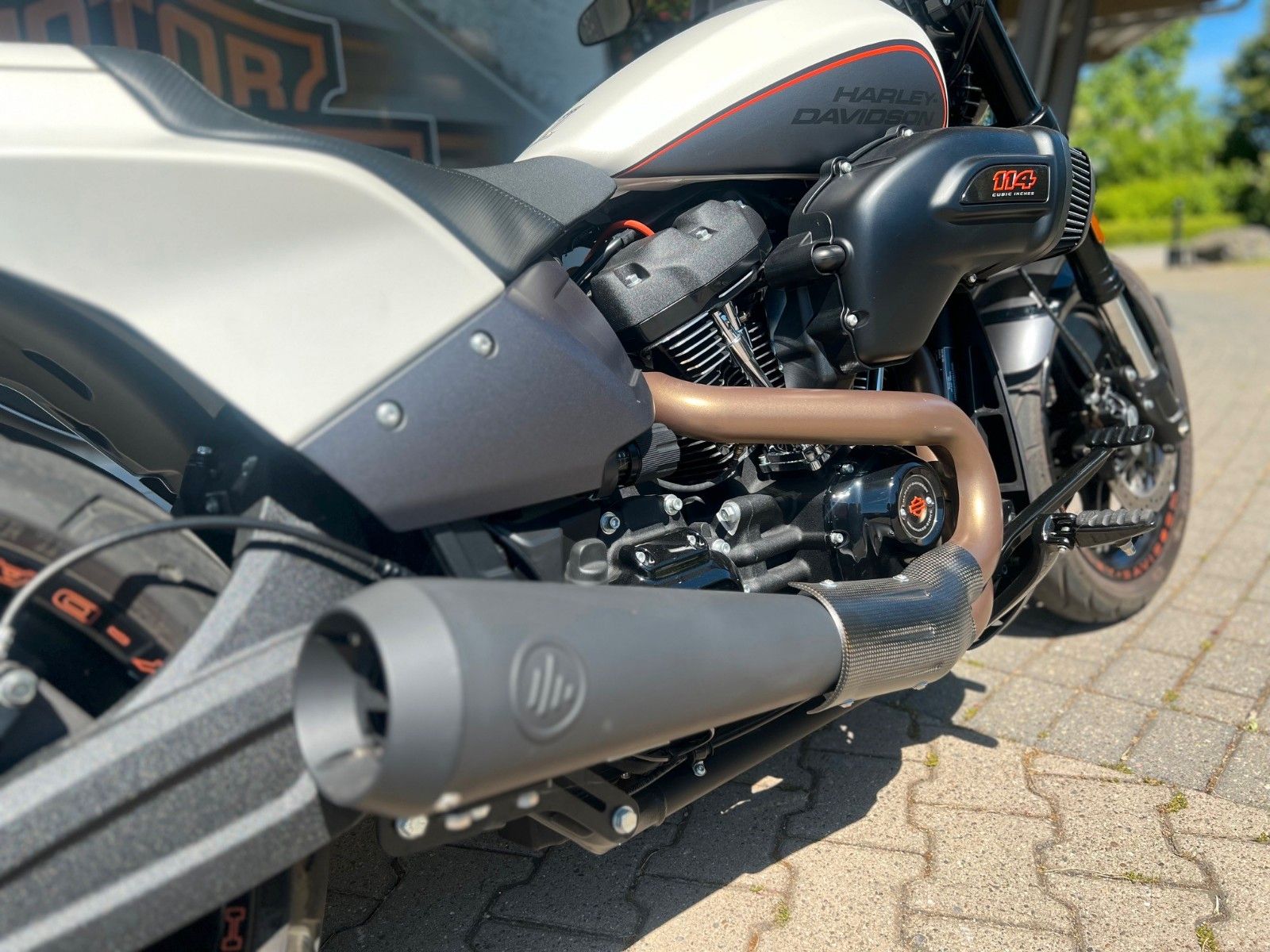 Fahrzeugabbildung Harley-Davidson FXDR 114 - Top Gepflegt - Neuwertig - Kesstech