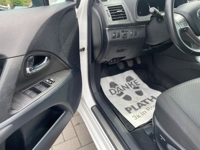 Toyota Avensis  Kombi Executive