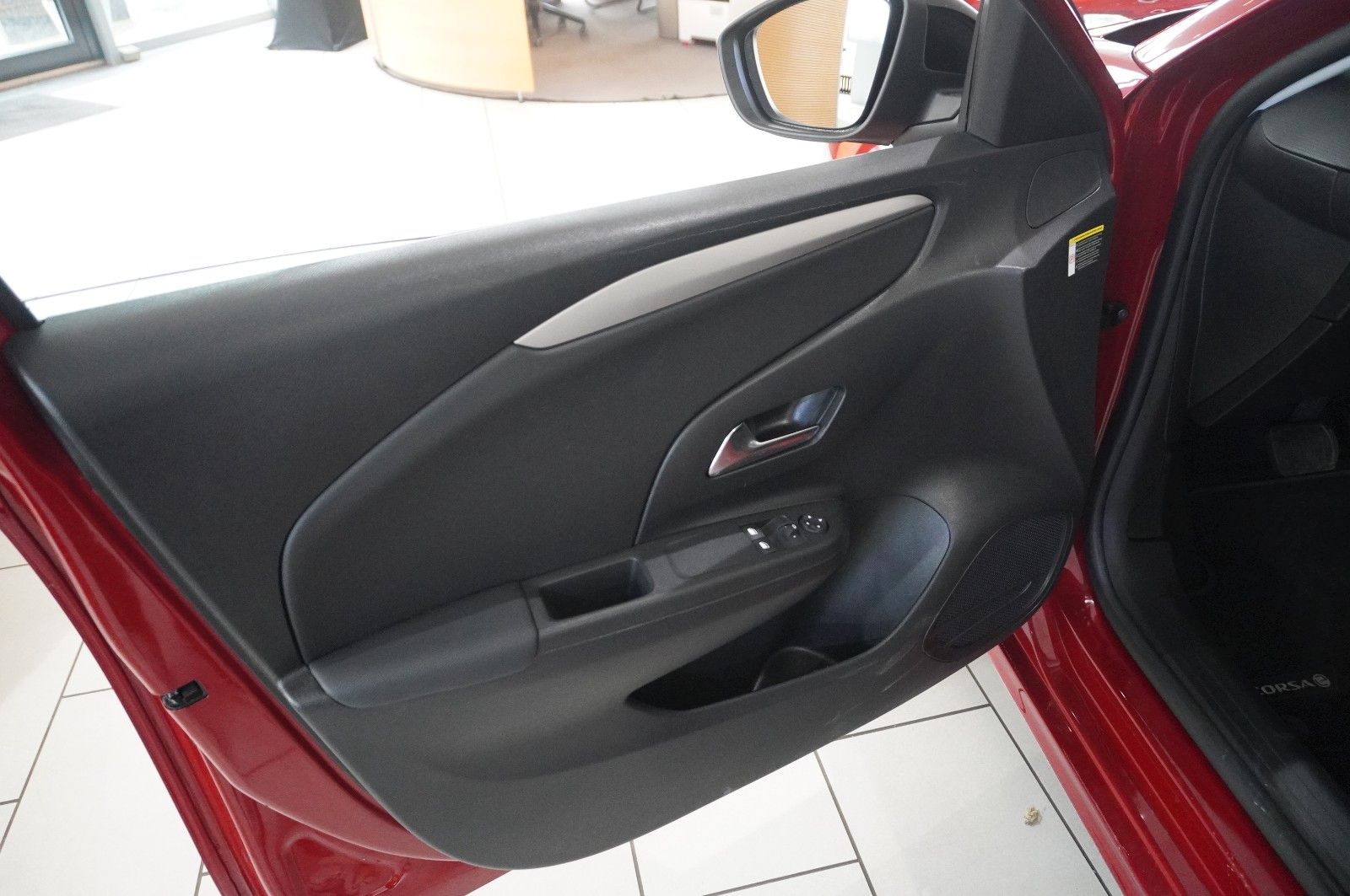 Fahrzeugabbildung Opel Corsa-e F EDITION 3-PHASIG NAVI/KAMERA/SHZ/DAB+