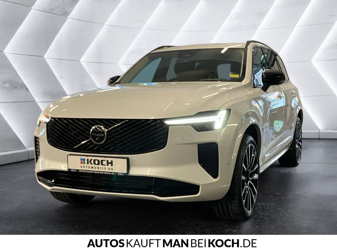Volvo XC90 T8 Plug-In Ultra Dark AWD HIGH- END 22" imagem 3