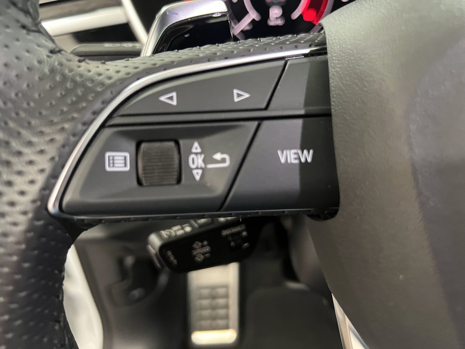 Audi RSQ3 - Bild 23