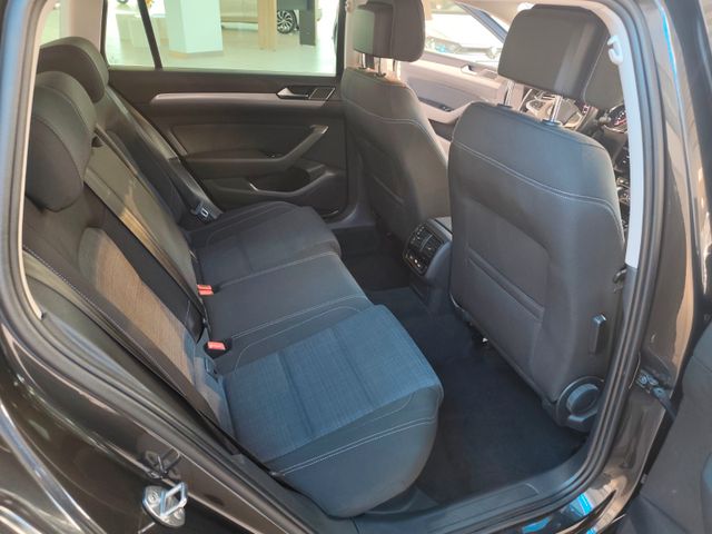 Passat Variant GTE *ACC*Navi*Ergo*AHK*Kamera*18"