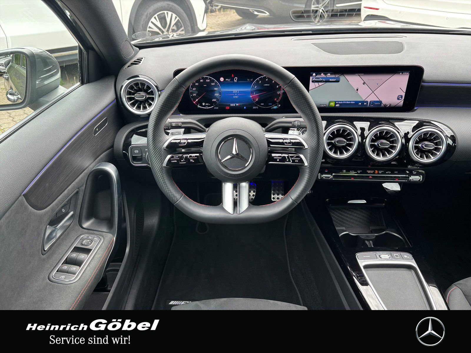 Fahrzeugabbildung Mercedes-Benz A 200 AMG*TOTWINKEL*KAMERA*DISTRONIC*AMBIENTEBEL