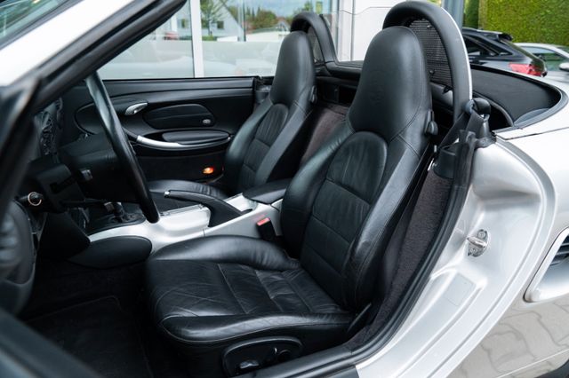 Porsche Boxster S/ SITZHEIZUNG/ CD/ HARMAN/ ALARM/ 18" Porsche Boxster S/ SITZHEIZUNG/ CD/ HARMAN/ ALARM/ 18"