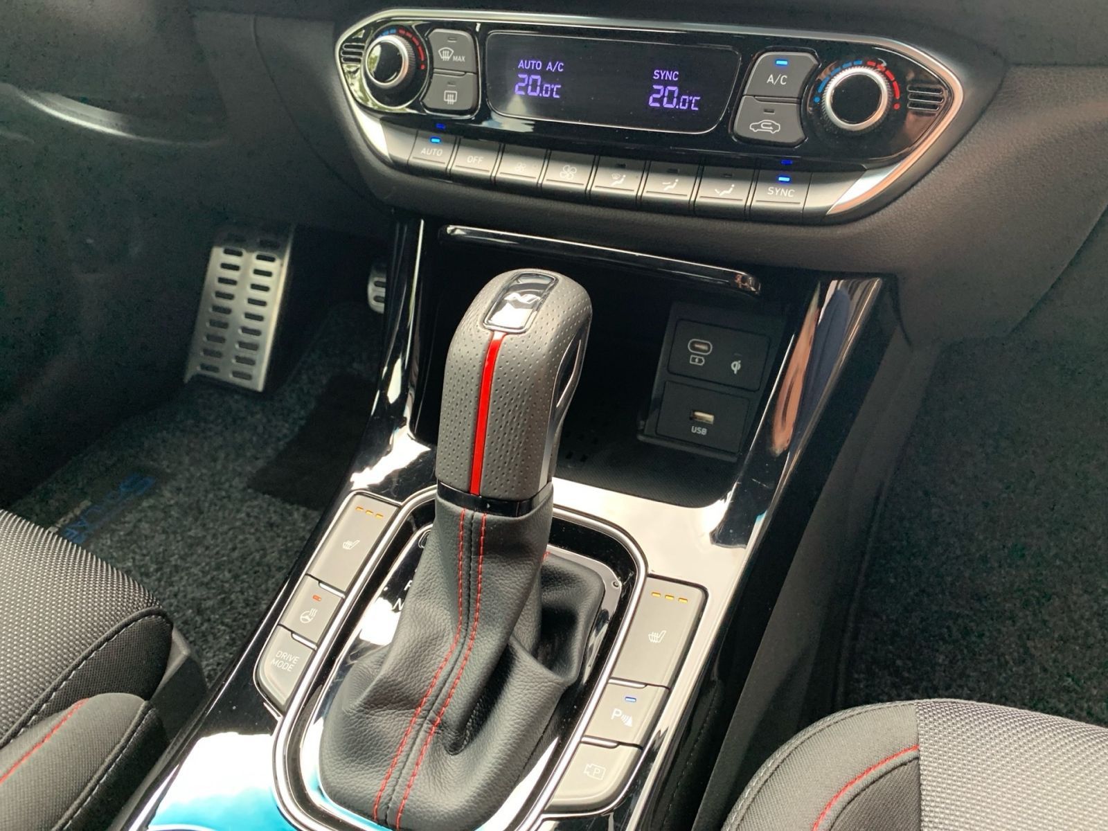 Fahrzeugabbildung Hyundai i30 1.5 T-GDI 7-DCT N Line Mild-Hybrid Navi LED
