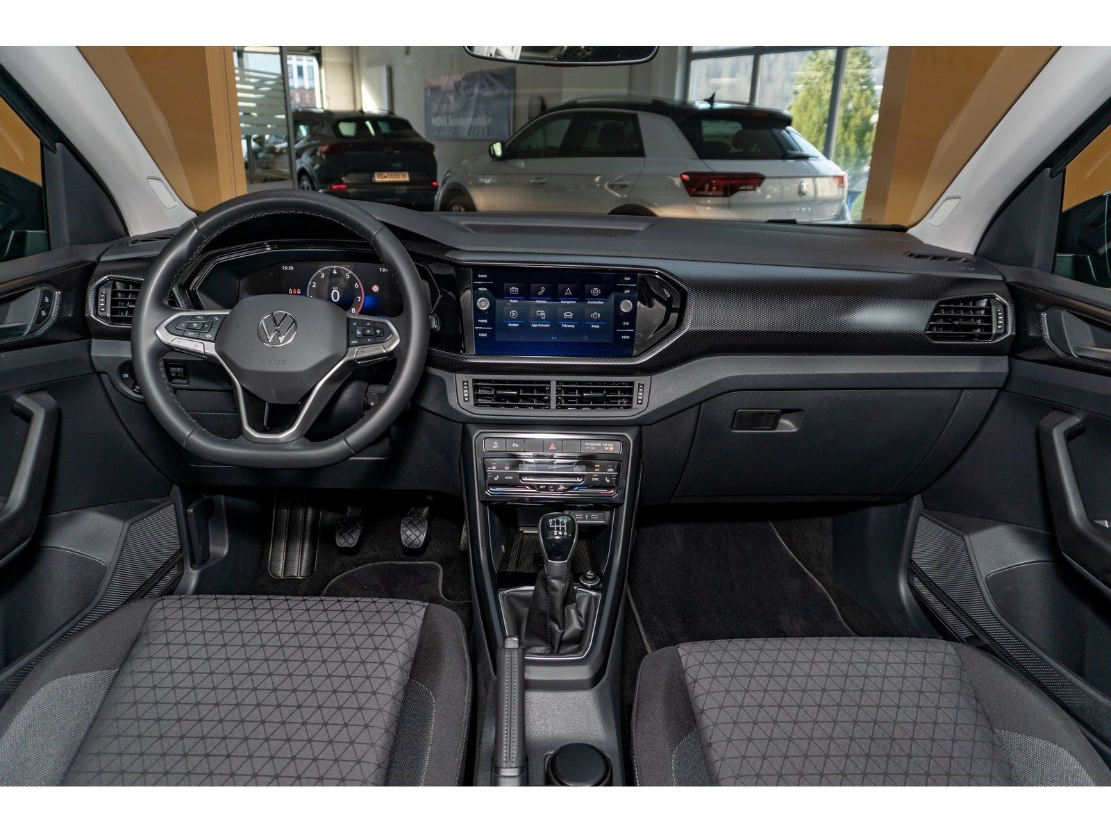 Fahrzeugabbildung Volkswagen T-Cross Life TSI *Cam*Navi*Sitzhzg*Einparkh*ACC*