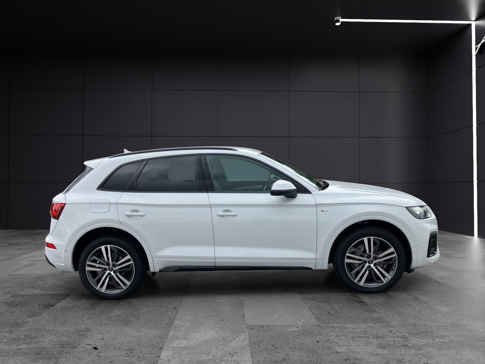 Fahrzeugabbildung Audi Q5 50 TDI qu S line LED Navi ACC AVC APP SHZ 20"