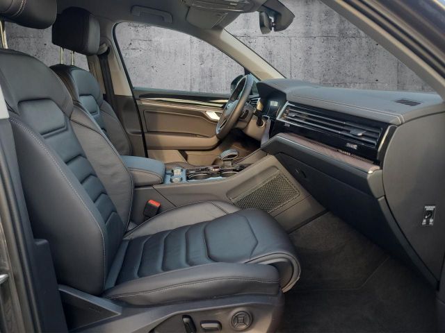 Touareg 3.0TDI Elegance 4Motion Luft AHK Memory