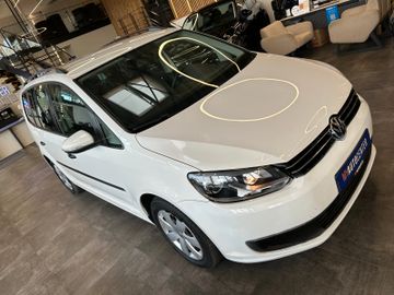 MYAUTOCENTER – Gebraucht- und Jahreswagen mit Werkstattservice in Pfaffenhofen Volkswagen Touran *7-SITZER*TÜV 827*2-ZONEN*PDC*DACHRELING