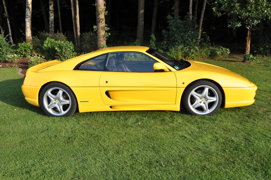 Ferrari F355