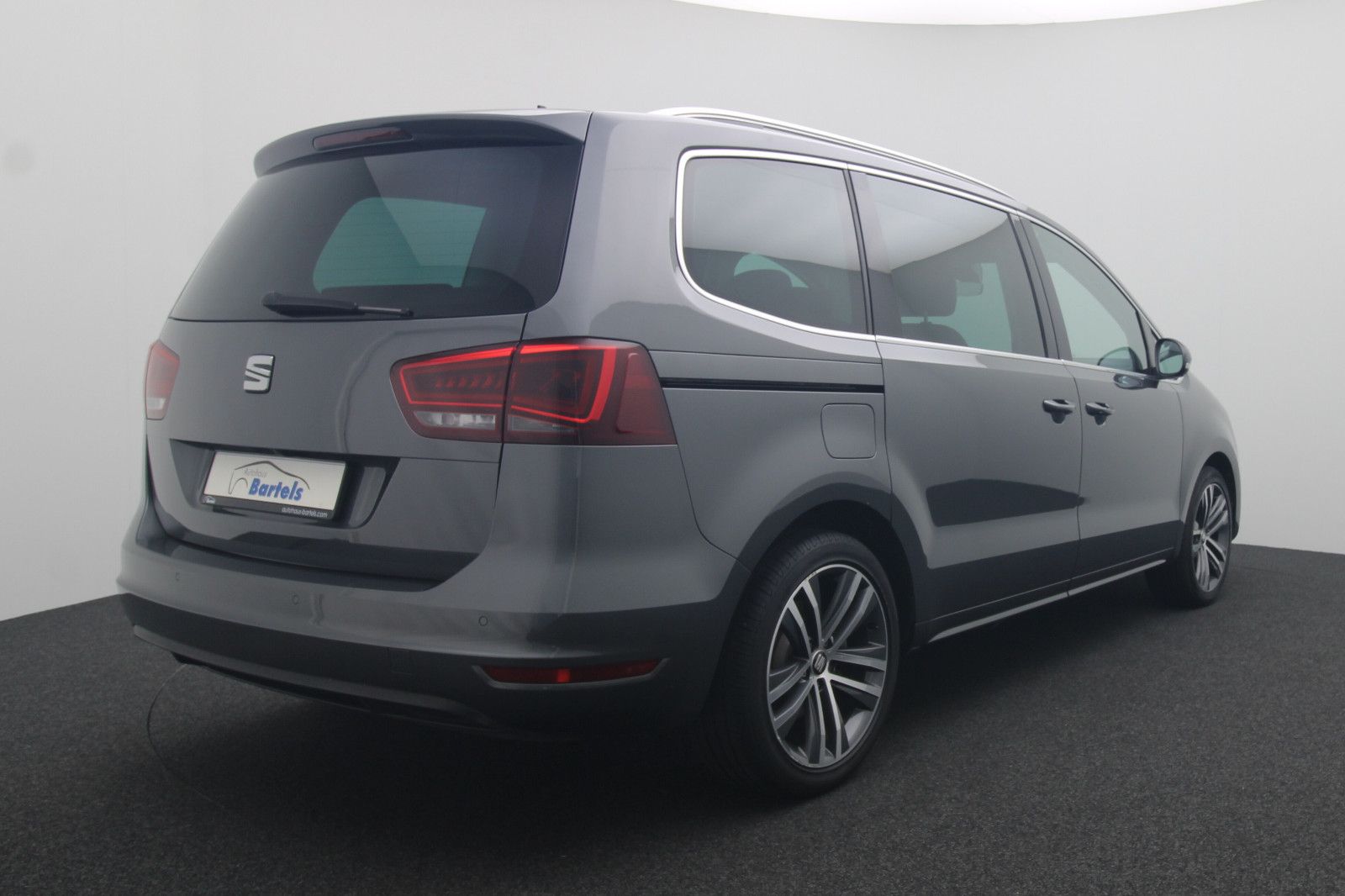 Fahrzeugabbildung SEAT Alhambra 2.0 FR-Line  Xcellence DSG 7 SITZE NAVI