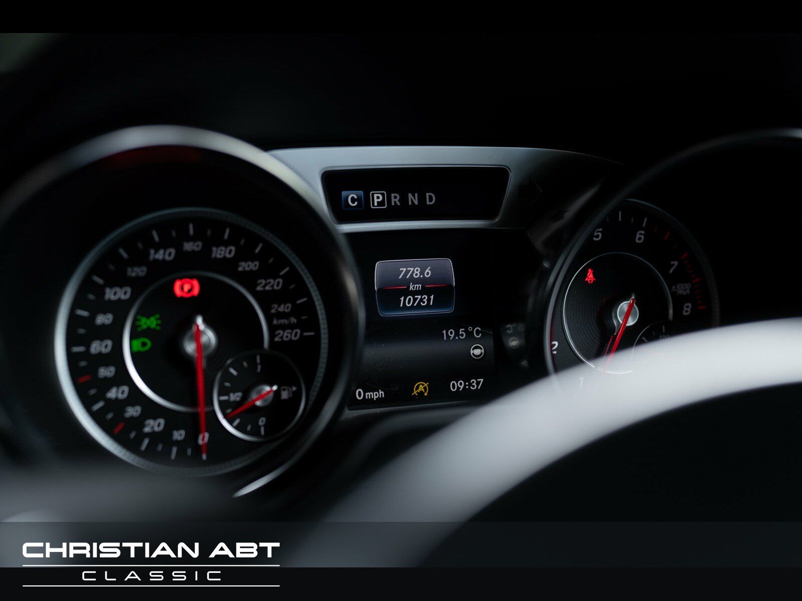 Fahrzeugabbildung Mercedes-Benz SL 500 COMAND/Pano.-Dach/Distronic/Autom./LED