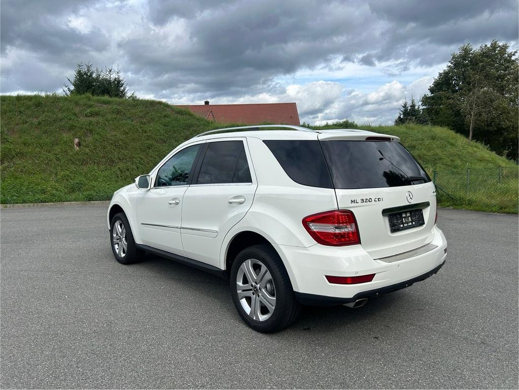 Mercedes-Benz ML 320