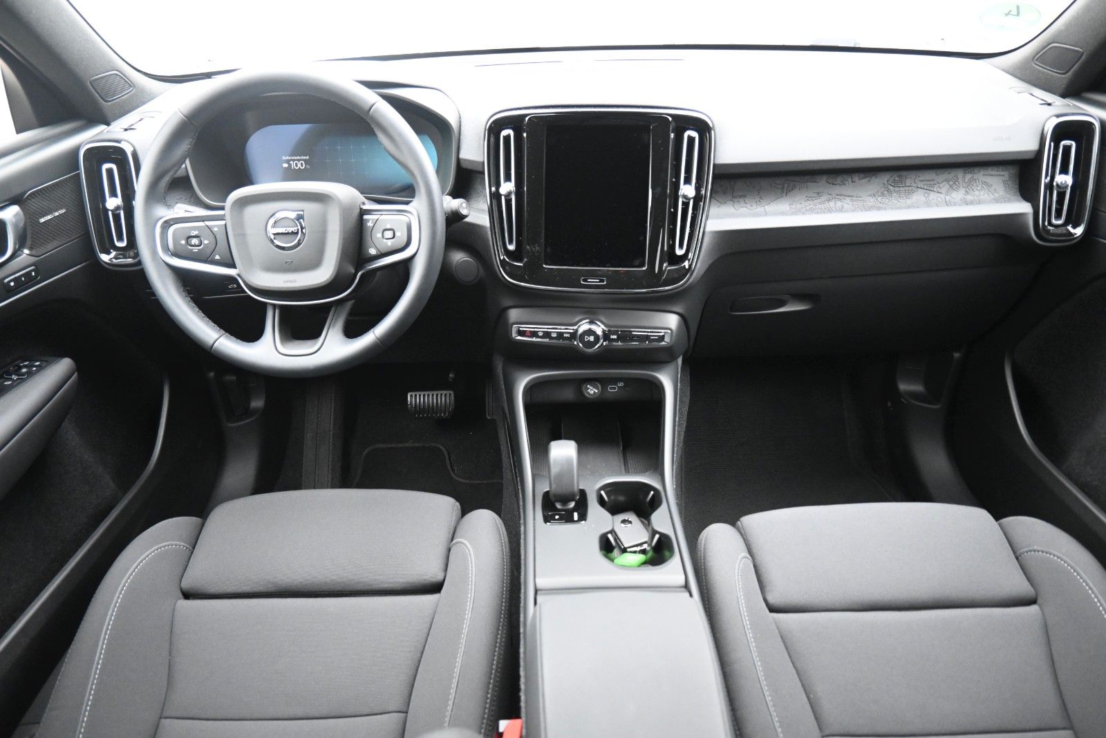 Fahrzeugabbildung Volvo EX40 SingleMotorExtendedRangePlus Dark*574 KM RW