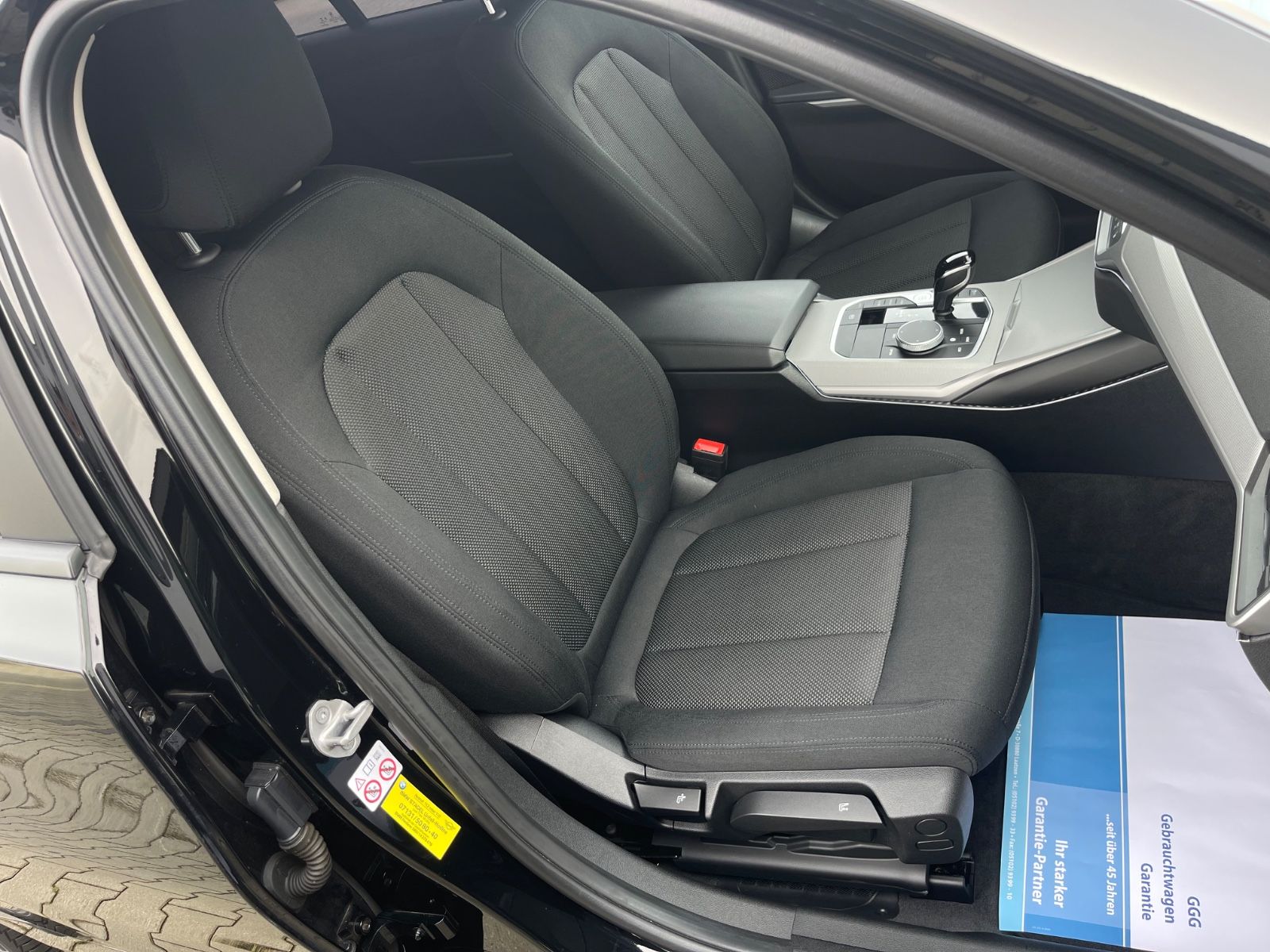 BMW 318 i Limousine Advantage Heckspoiler M-Felgen foto 17