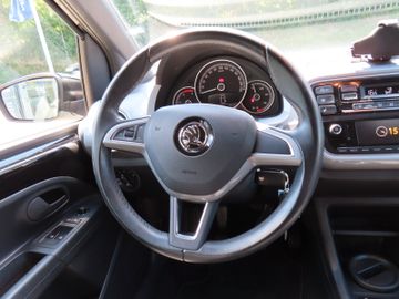 Fotografie 11 des Skoda Citigo Clever 1.0 55kw 5-T Klima M+S ALU