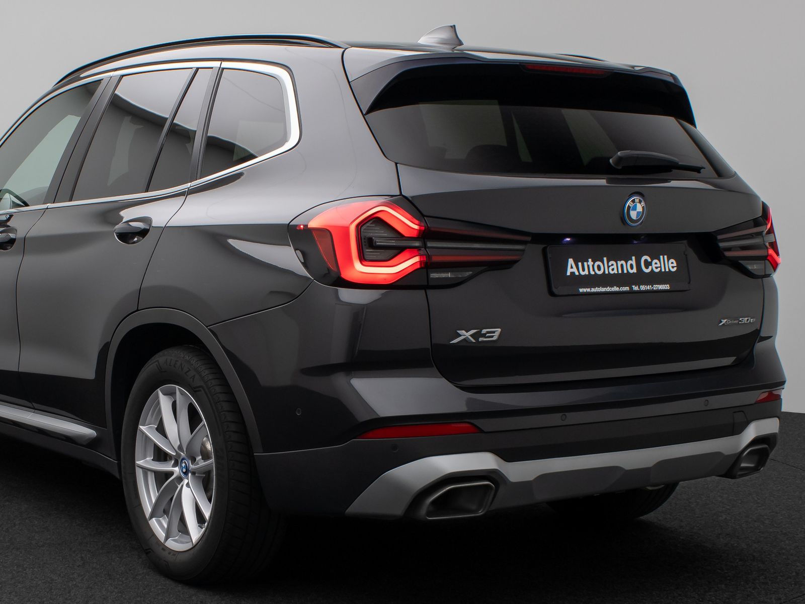 Fahrzeugabbildung BMW X3 xD30e Panorama Laser 360°HUD DAB HiFi Sport