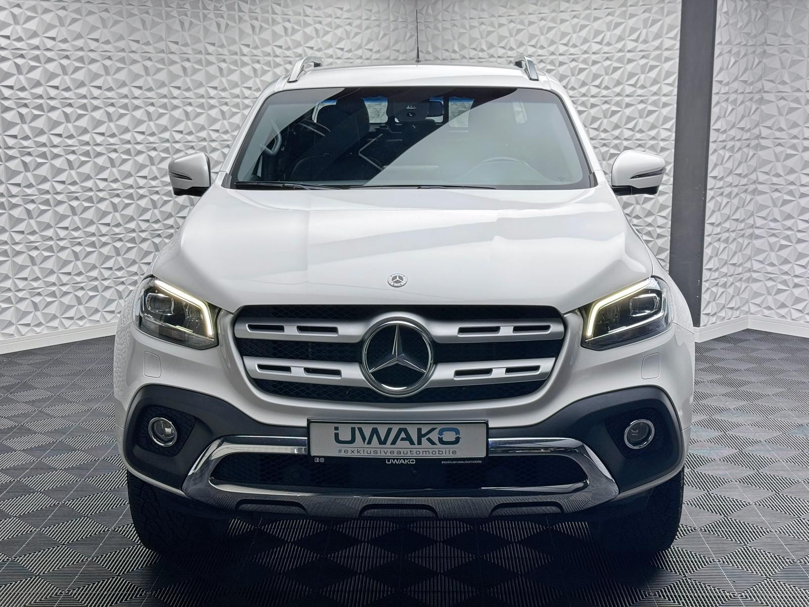 Fahrzeugabbildung Mercedes-Benz d POWER-EDITION/4MATIC/LED/KEYLES/360°/AHK