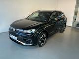 Volkswagen Tiguan 2.0 TDI 4Motion R-Line | AHK | IQ.LIGHT | - Volkswagen Tiguan: 4motion