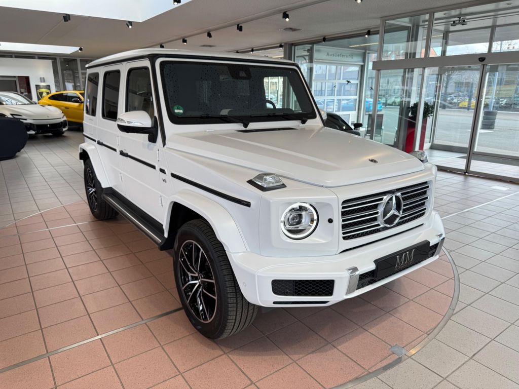 Mercedes-Benz G 500 FINAL EDITION / Fond-Entertainment