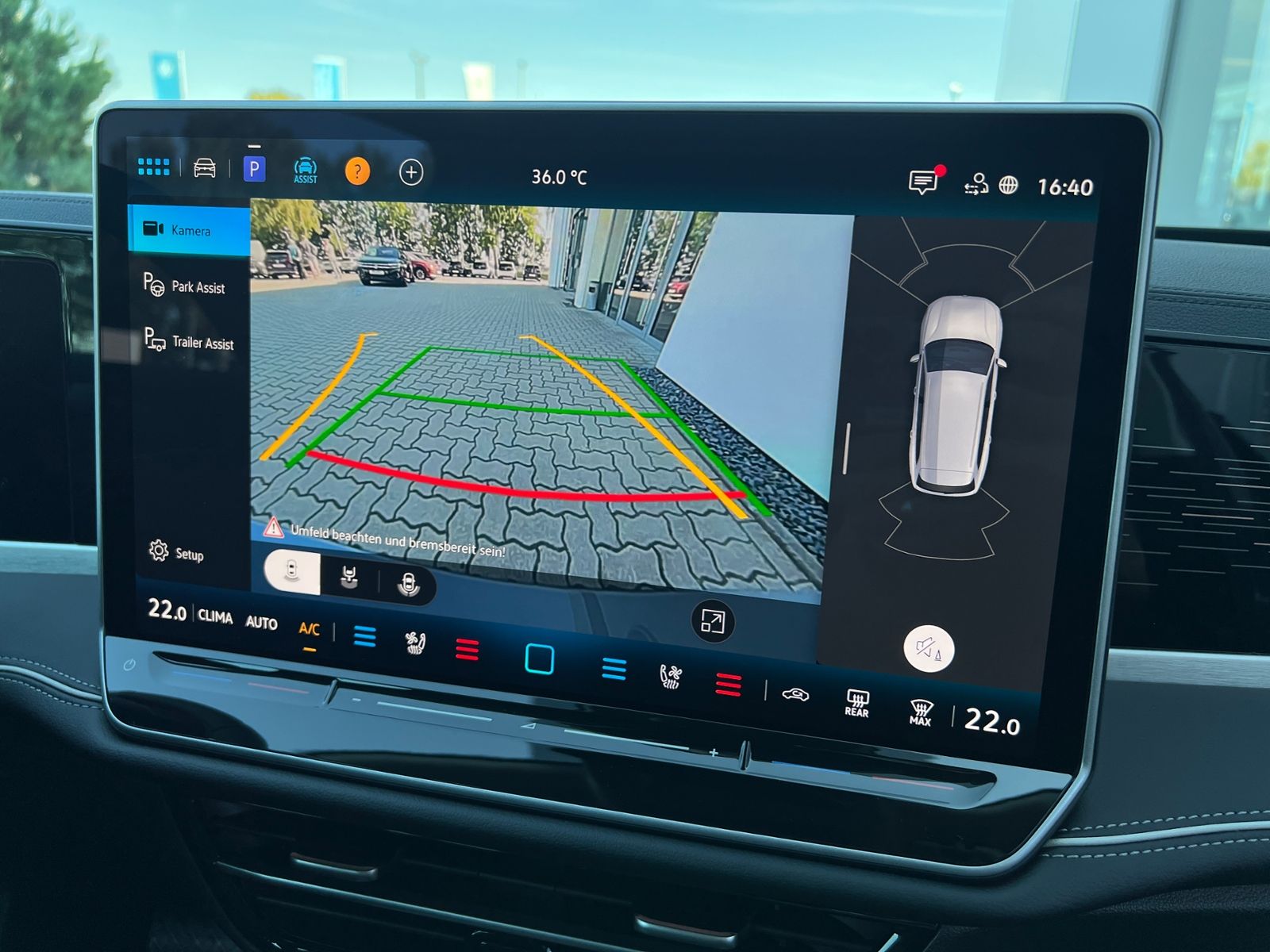 Fahrzeugabbildung Volkswagen Passat Variant Elegance 1.5 eTSI DSG *AHK,IQ-Lig