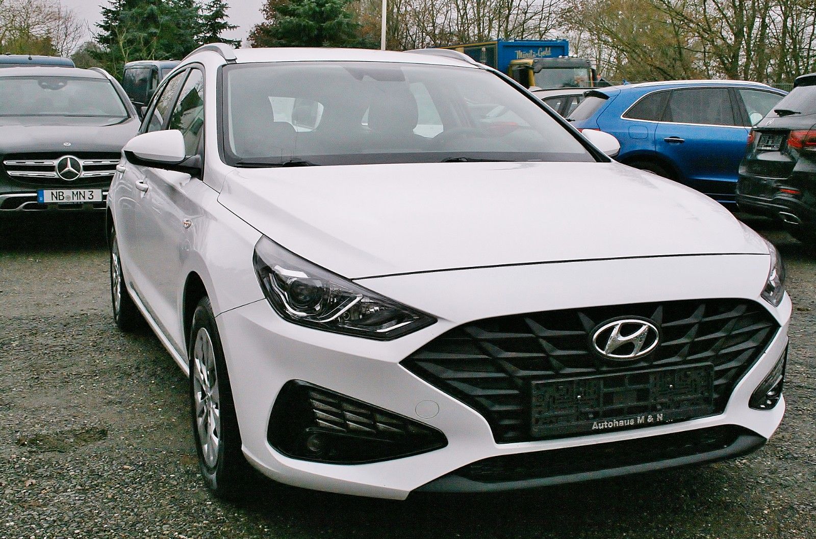 HYUNDAI i30
