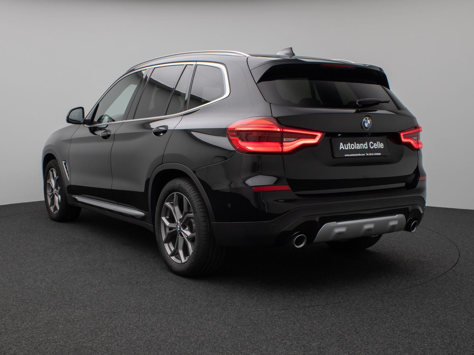 Fahrzeugabbildung BMW X3 xD20d xLine Panorama 360°DAB HiFi AHK Komfort