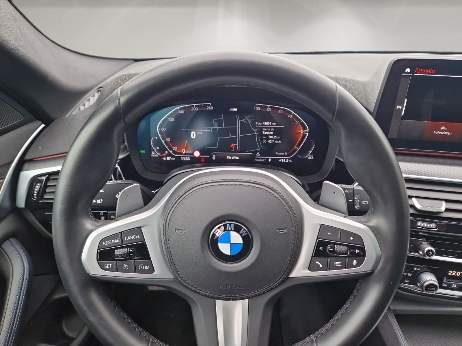 Fahrzeugabbildung BMW 540d Touring xD M-Paket Navi Alcantara PANO