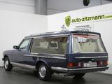 Mercedes-Benz 200 D | PILATO | BESTATTUNGSFAHRZEUG OLDTIMER - Mercedes-Benz 200 mit Diesel-Antrieb