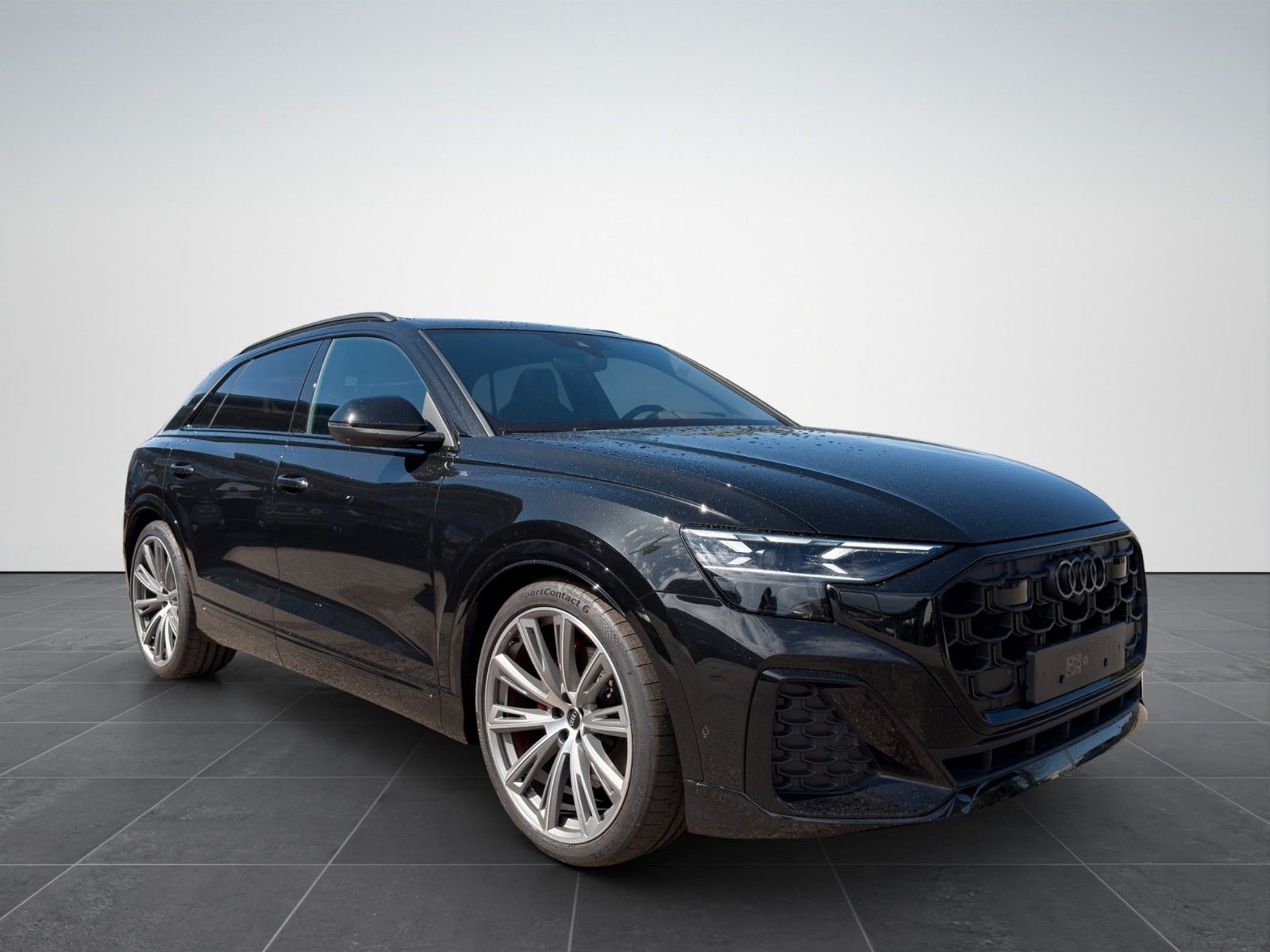 Audi Q8 - 1
