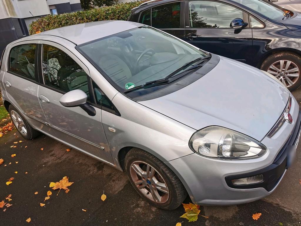 Fiat Punto Automatik 2010 TÜV noch ein Jahr