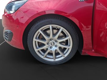 Peugeot 308 GT 2.0 BlueHDi 180 Kam.+KeyLess+LED+Navi+SHZ