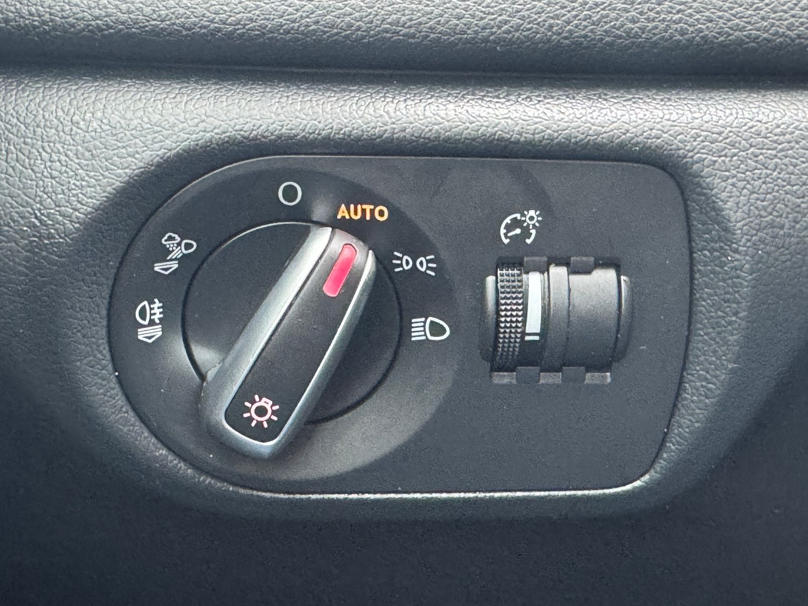 Fahrzeugabbildung Audi Q3 2.0 TDI QUATTRO S-TRONIC S-LINE SPORTPAKET