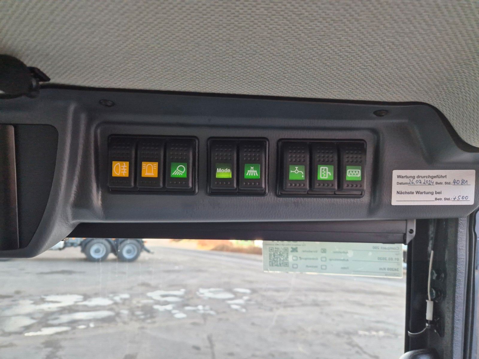 Fahrzeugabbildung Schmidt Swingo Compact 200+ Winterdienst Klima