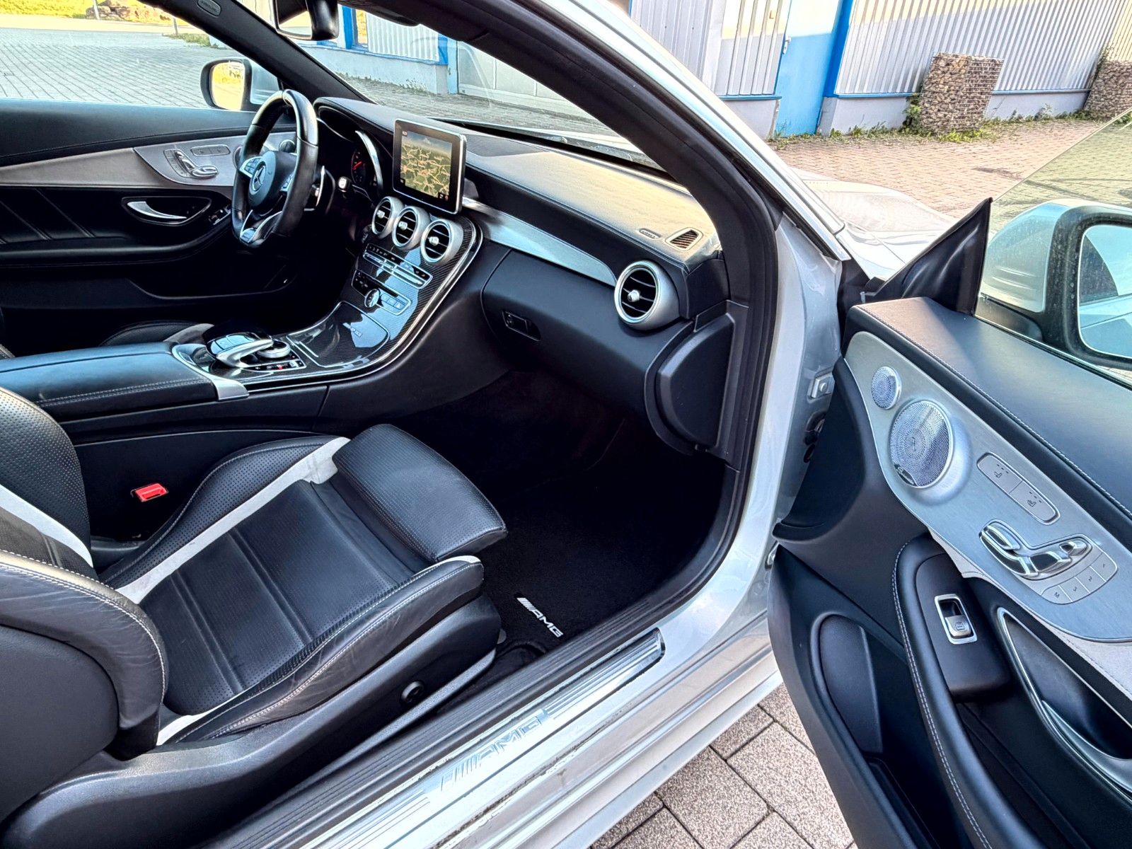 Mercedes-Benz C 63 S AMG Drivers_SporAb_HUD_360°_Burme_Keramik foto 13