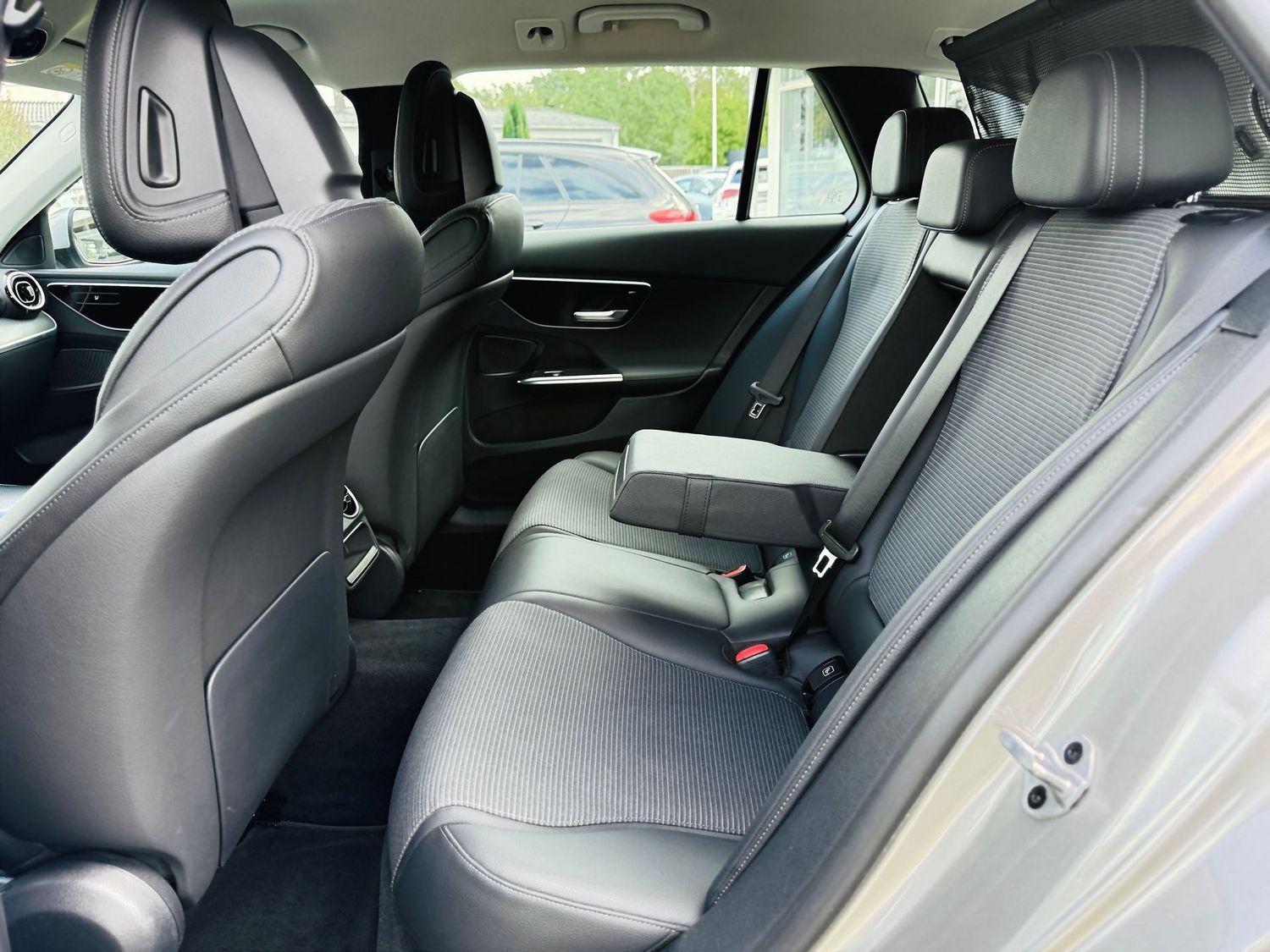 Fahrzeugabbildung Mercedes-Benz C 220 T d AVANTGARDE, Autom., LED, Distronic, SH