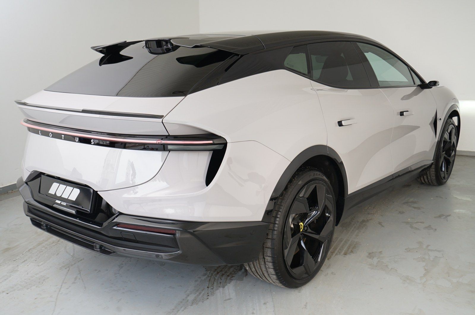 Lotus Eletre R KEF / 23" LM Felgen / Comfort-Sitz Pak. imagem 2