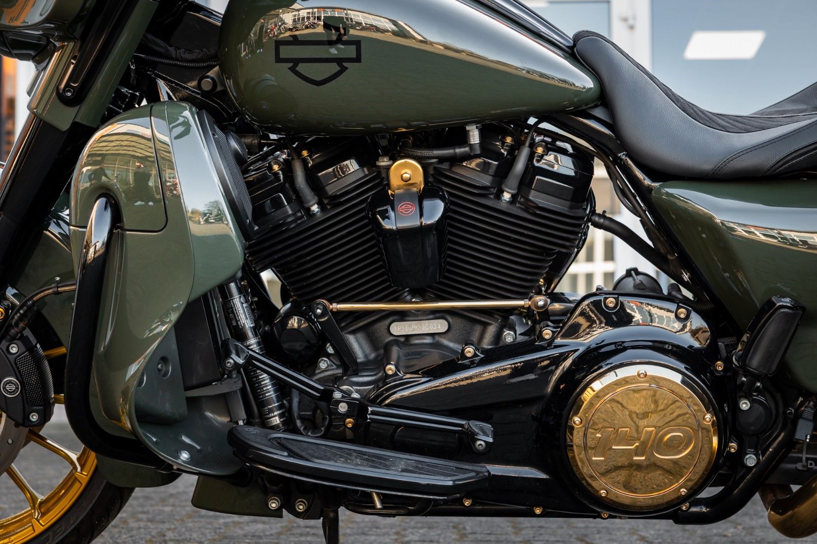 Fahrzeugabbildung Harley-Davidson CVO Street Glide FLHXSE 140 TORXSTER JEKILL&HYDE