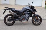 KTM 890 Duke