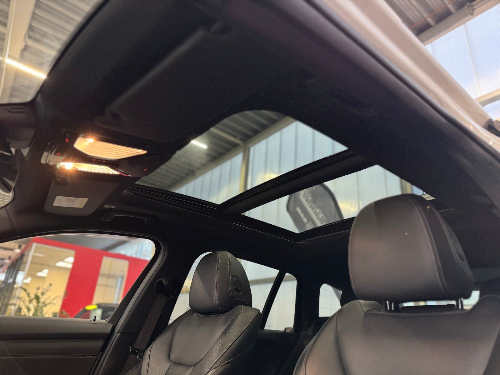 Fahrzeugabbildung BMW 320 d Touring xDrive MSport "Leder PANO Innov.P"